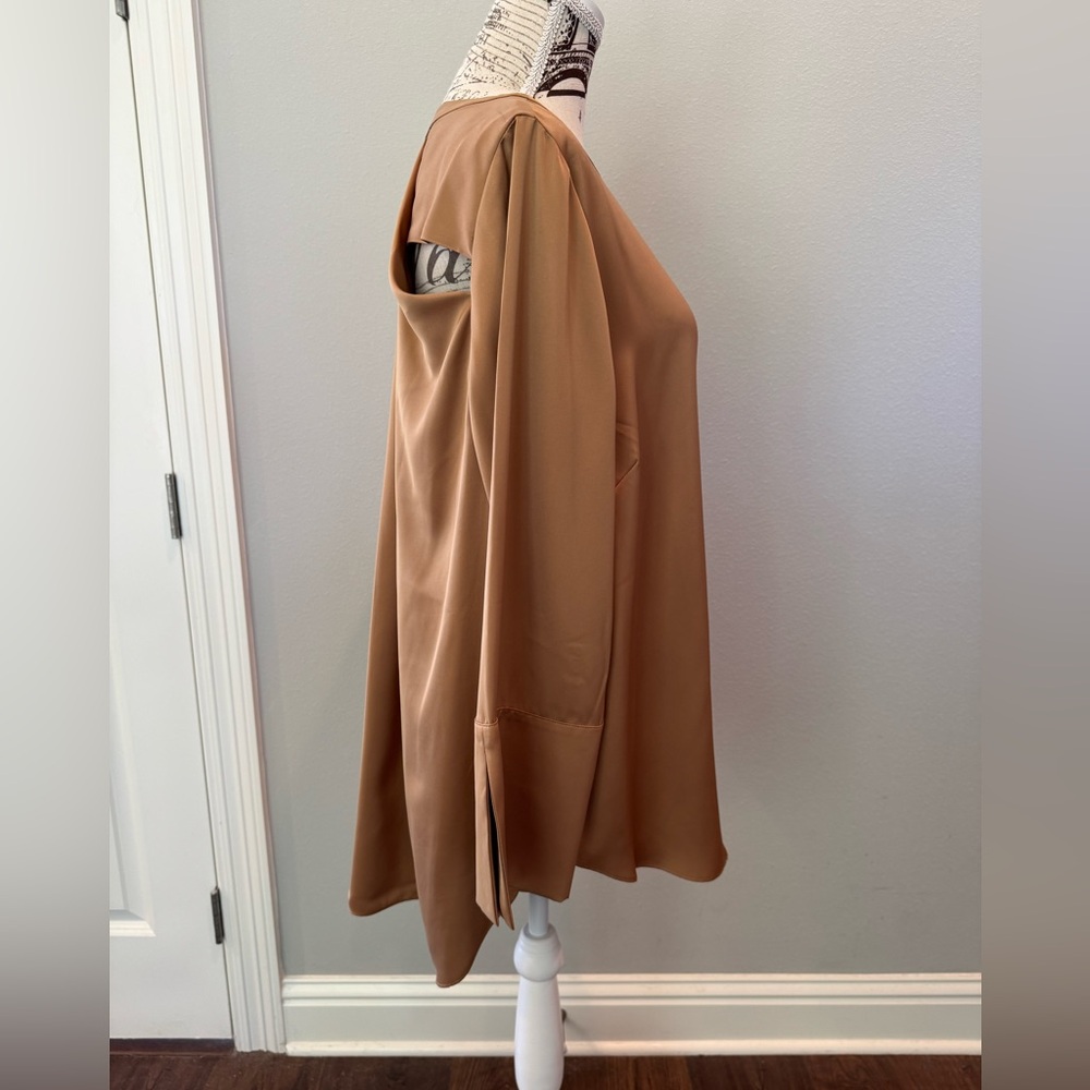 NWT Chico's Open Back Elegant Gold Top
